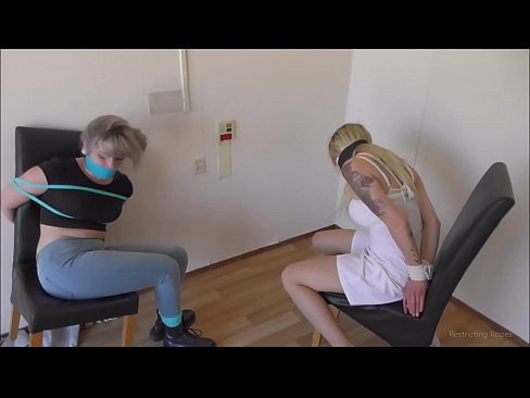 ❤️ Giyohvand / bog'langan va gagged / qayg'u ichida qiz ❌ Sluts uz.hentai-id-tv.ru ❌️